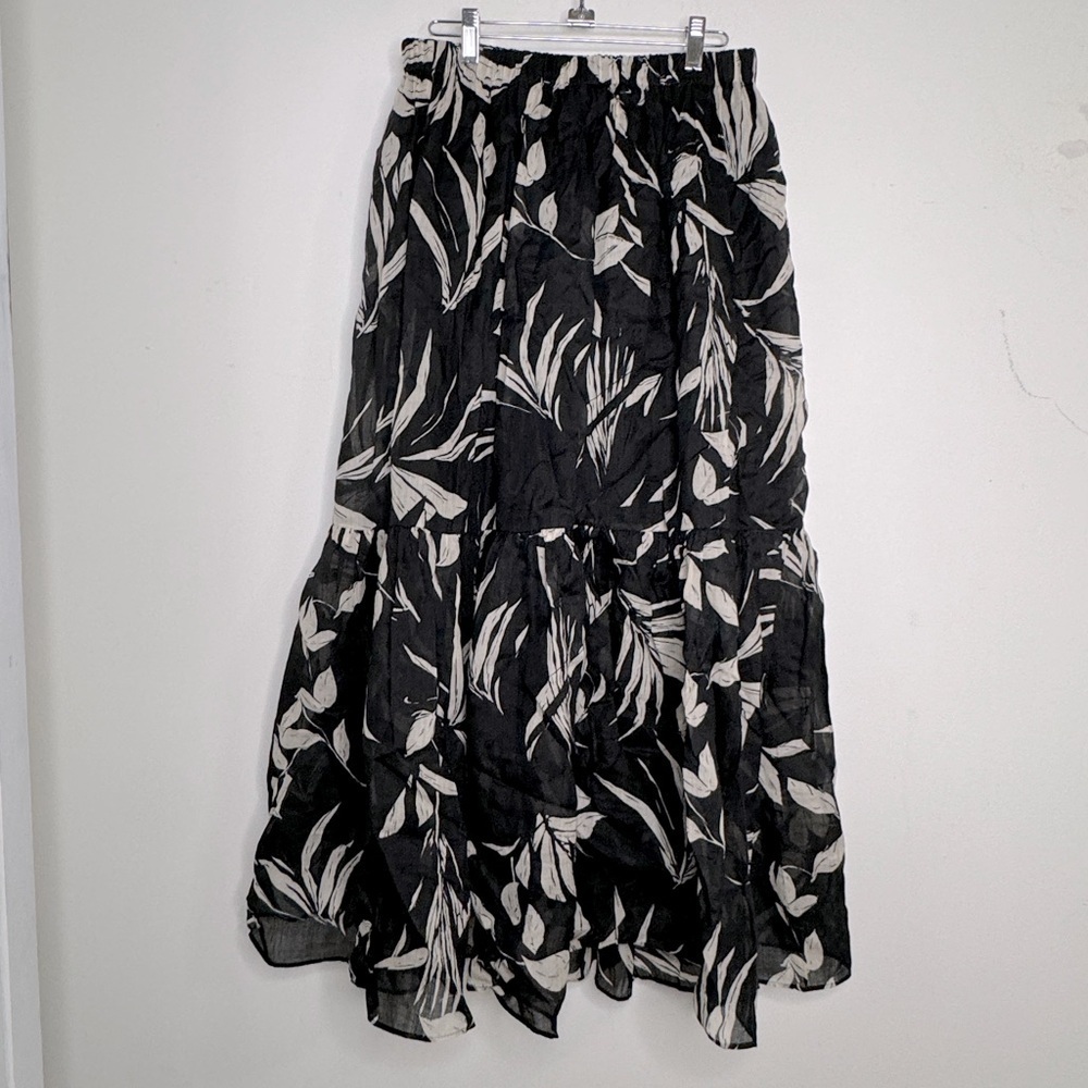 Banana Republic Black Floral Maxi Skirt Small